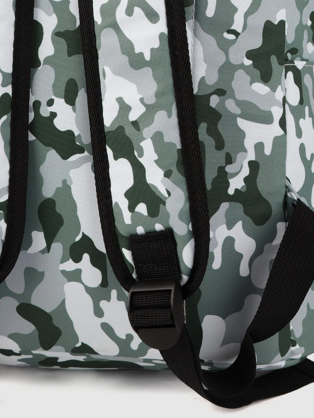 Lino Perros Women Olive Green & White Camouflage Print Laptop Backpack - Image 6
