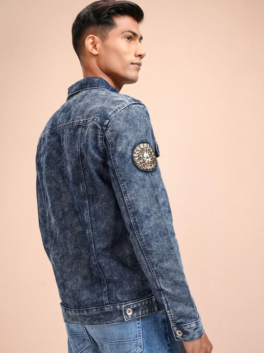LOCOMOTIVE Men Blue Solid Denim Jacket - Image 6