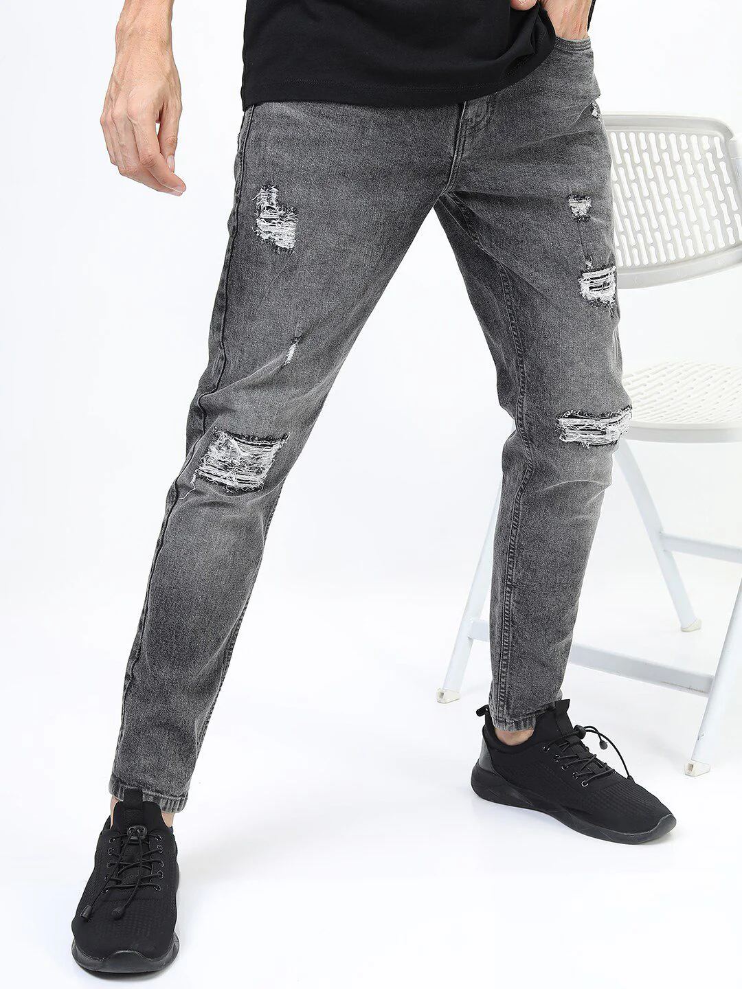LOCOMOTIVE Men Grey Tapered Fit Mildly Distressed Stretchable Jeans - Image 4