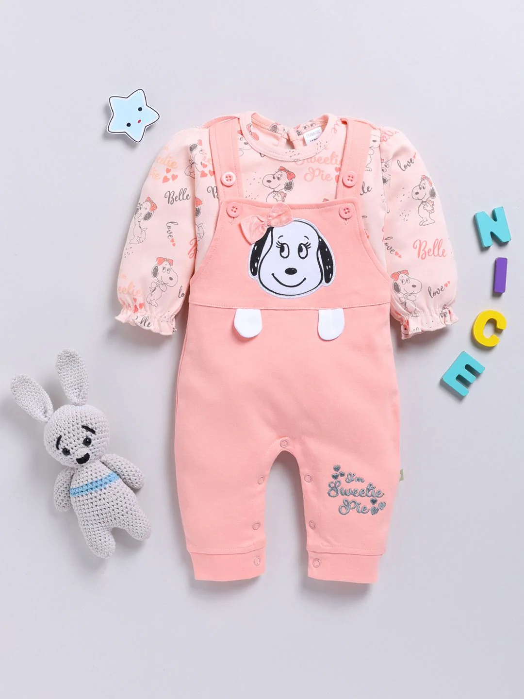 Moms Love Infants Girls Pure Cotton Applique Detail Dungaree With Printed T-Shirt