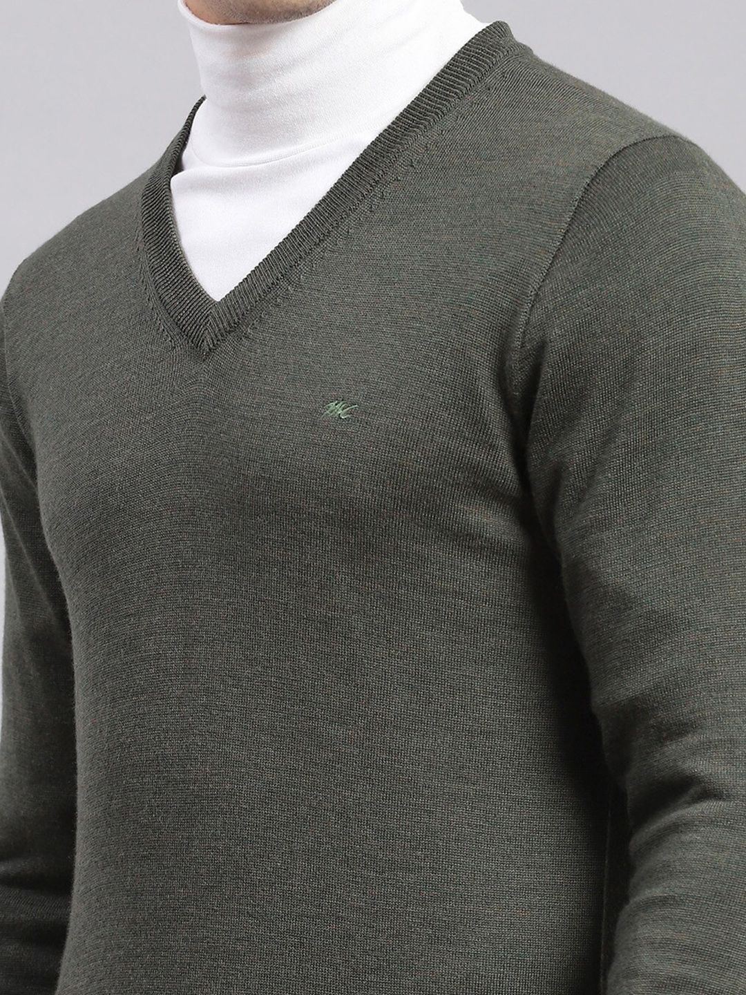 Monte Carlo Men V-Neck Woollen Pullover - Image 2