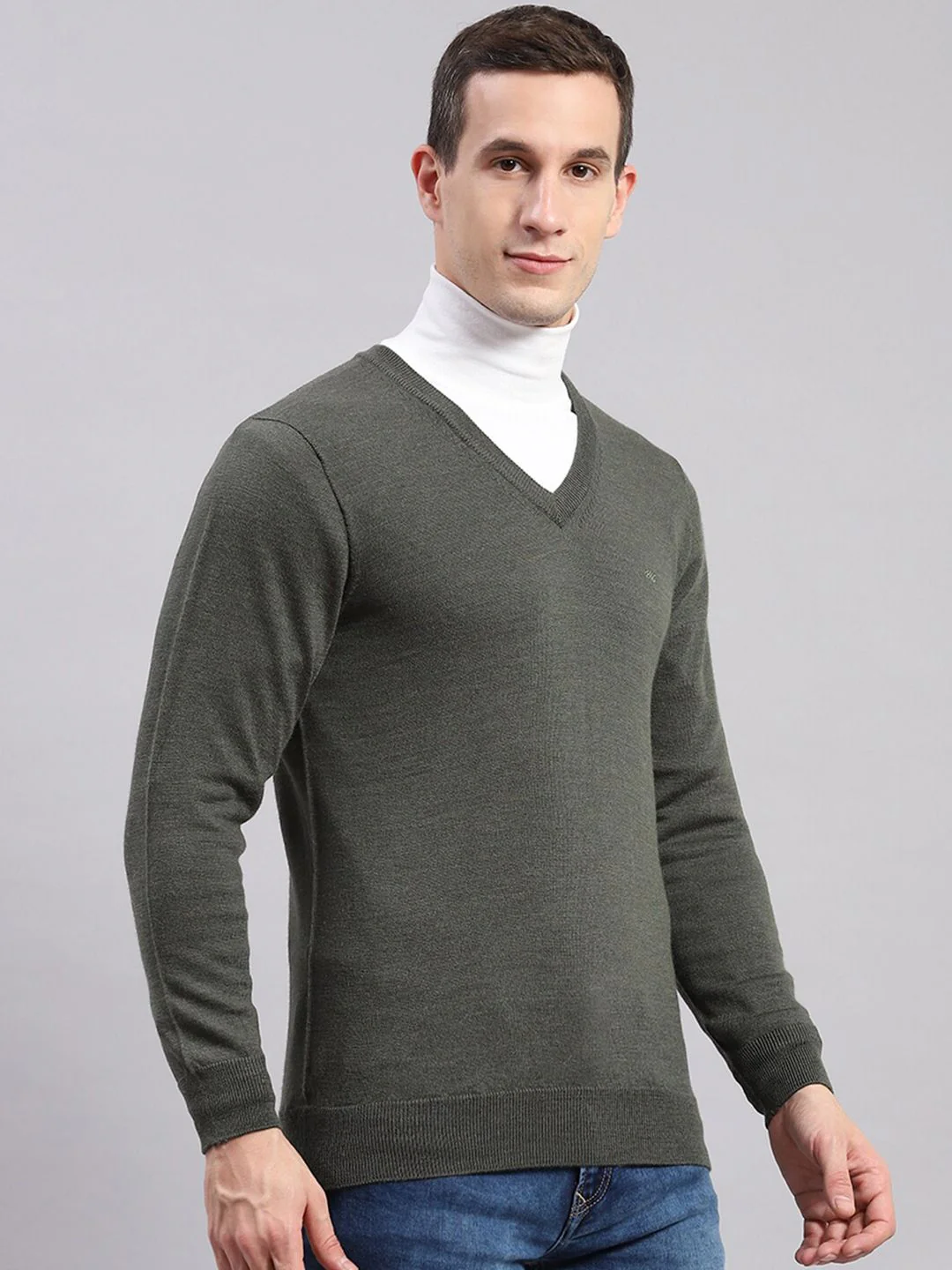 Monte Carlo Men V-Neck Woollen Pullover - Image 3