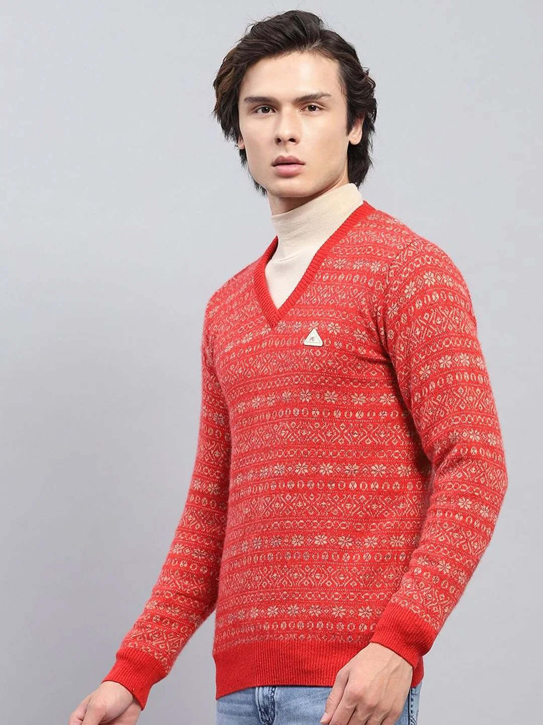 Monte Carlo Men V-Neck Woollen Pullover - Image 5