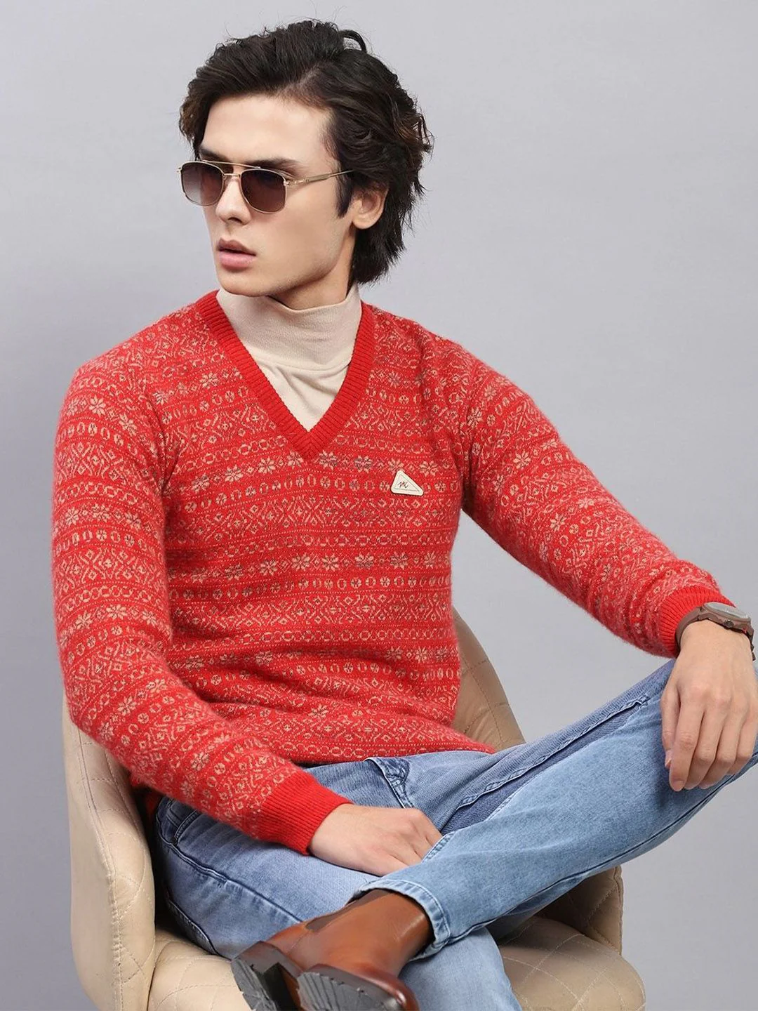 Monte Carlo Men V-Neck Woollen Pullover - Image 7