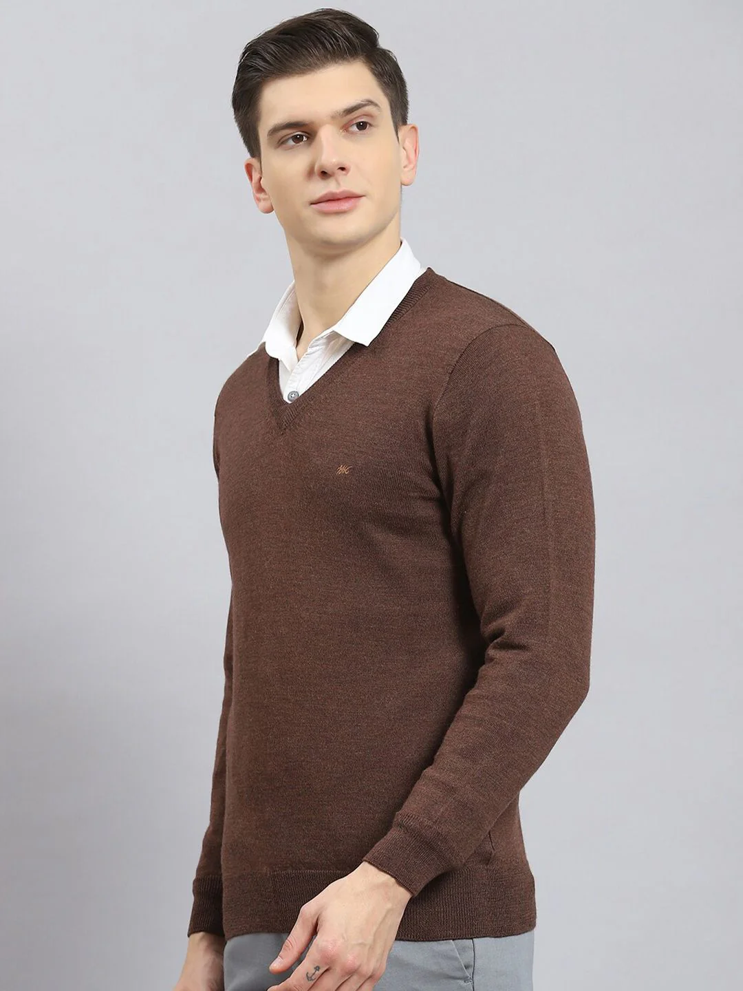 Monte Carlo V-Neck Pure Woollen Pullover - Image 5