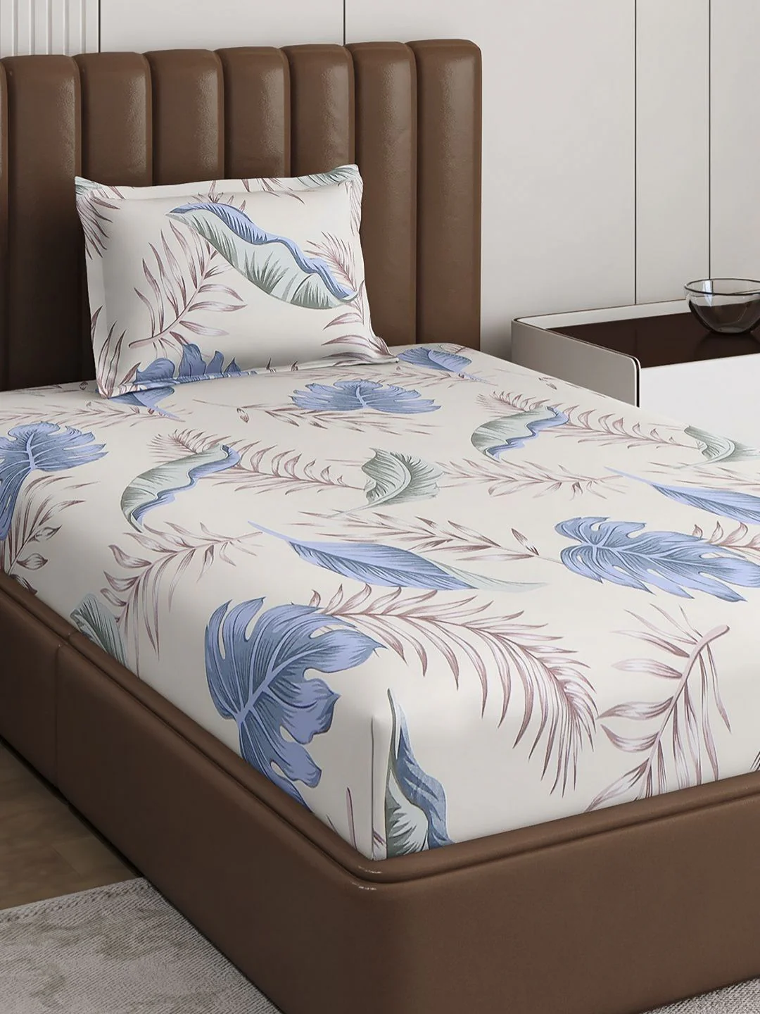 Monte Carlo White & Blue Pixel Ethnic Printed 120 TC Single Bedsheet Set 1.52 m x 2.30 m - Image 4