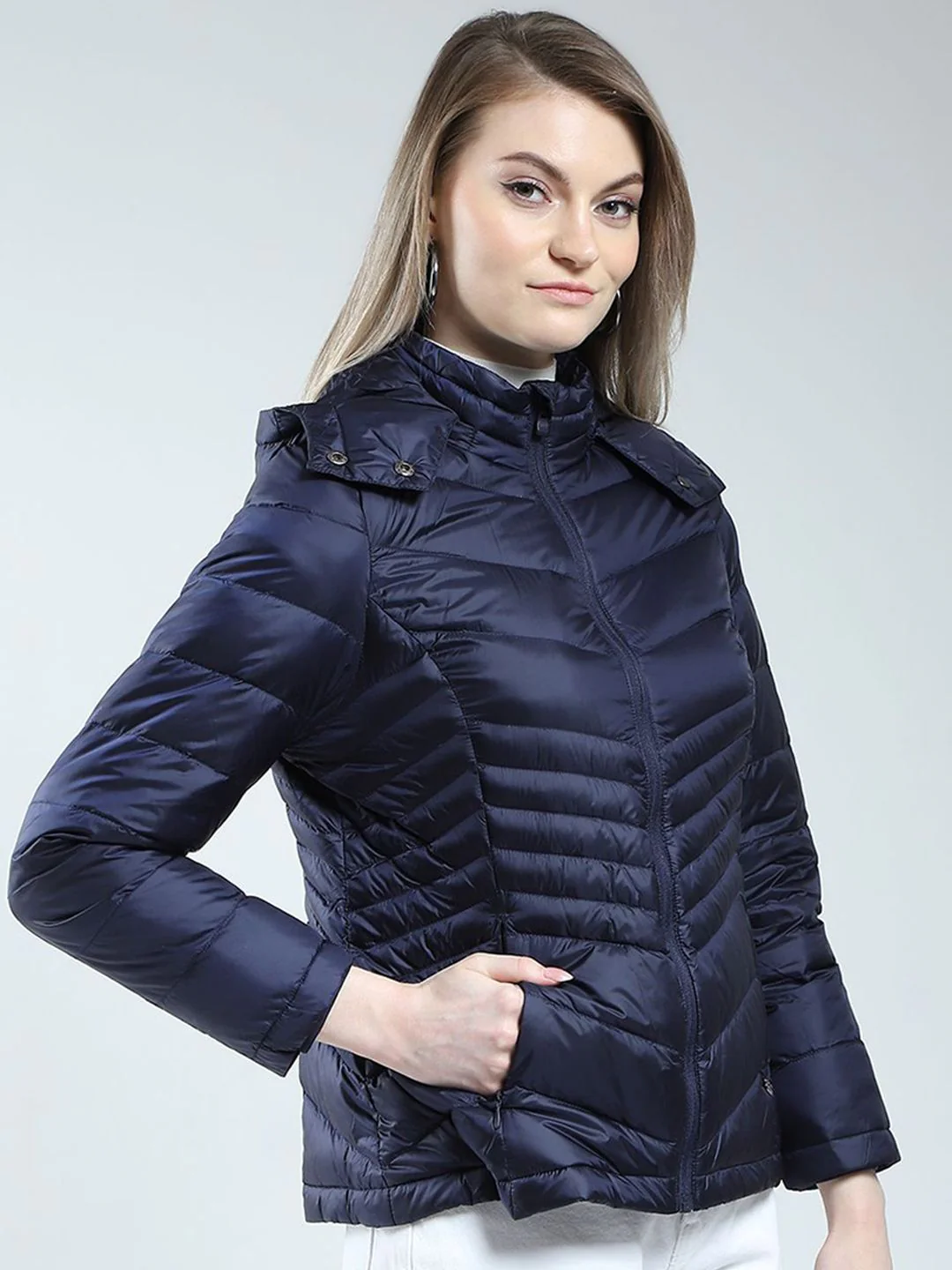 Monte Carlo Women Solid Hooded Puffer Jacket - Image 3