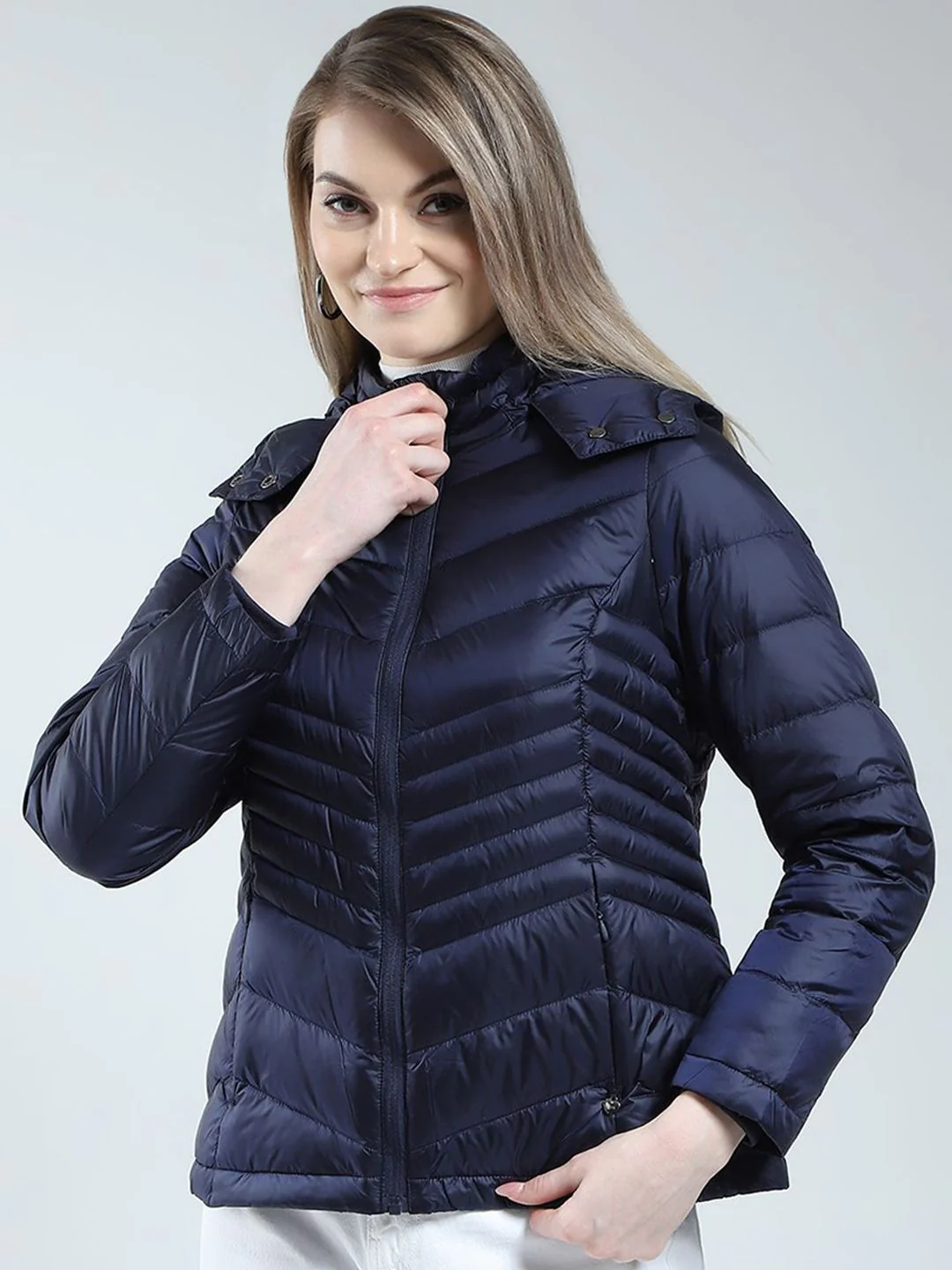 Monte Carlo Women Solid Hooded Puffer Jacket - Image 5