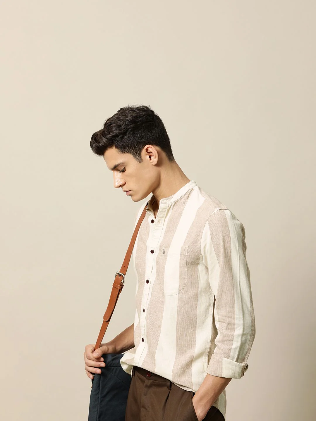 Mr Bowerbird Men Brown & Off White Tailored Fit Striped Cotton Linen Casual Shirt