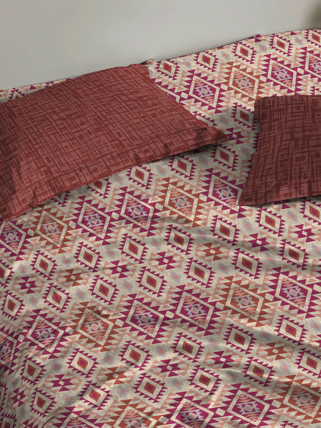 MYTRIDENT Aria Red Urban Comfort Flat 144TC Queen Cotton 1 Bedsheet with 2 Pillow Covers - Image 2