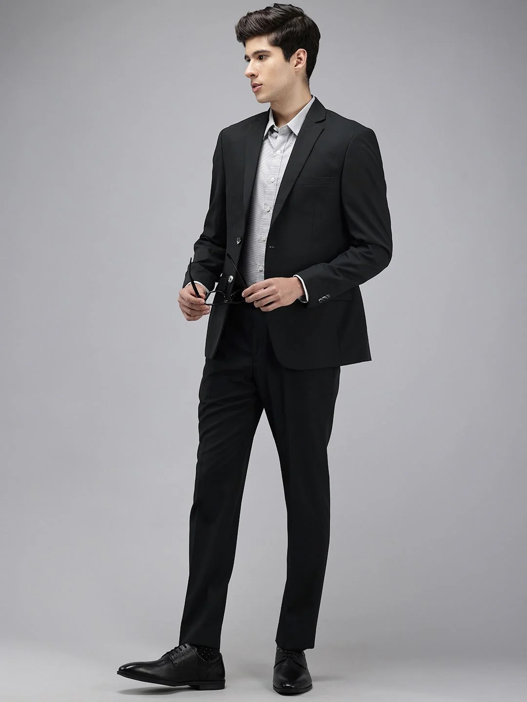 Park Avenue 2 Piece Formal Suit - Image 6