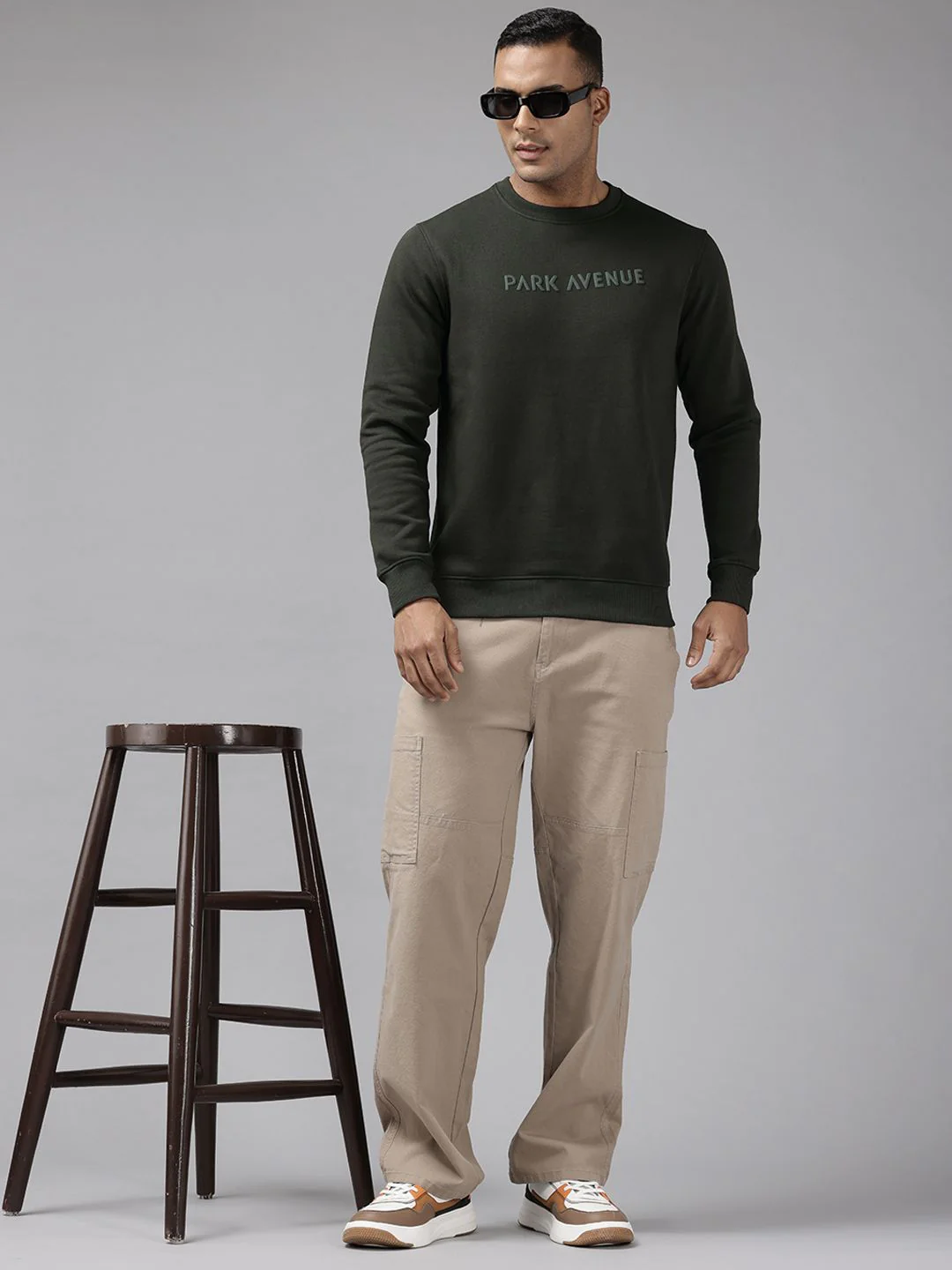 Park Avenue Brand Logo Printed Pullover Sweatshirt - Image 4