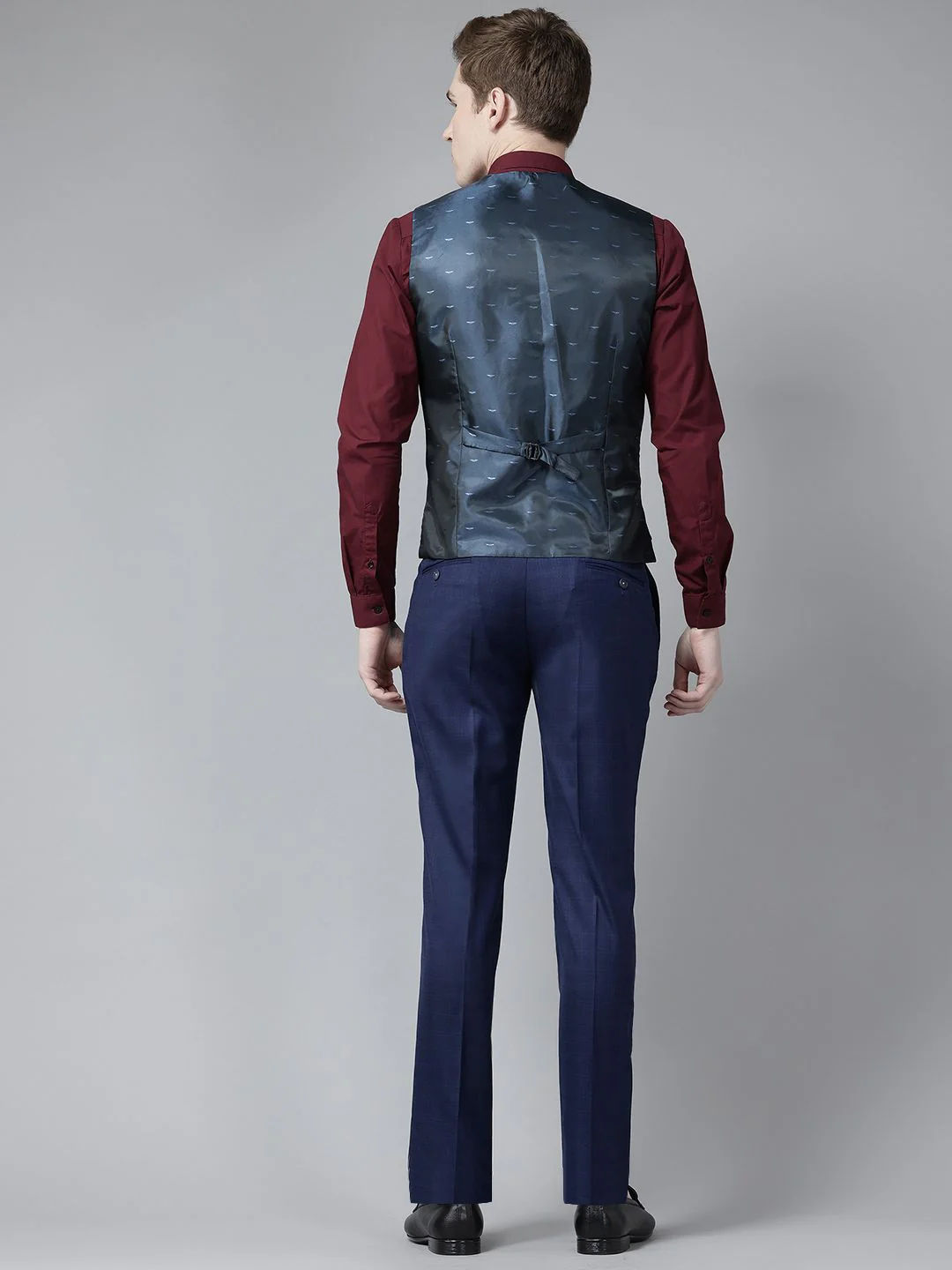 Park Avenue Formal Blazer & Trouser With Waistcoat - Image 3