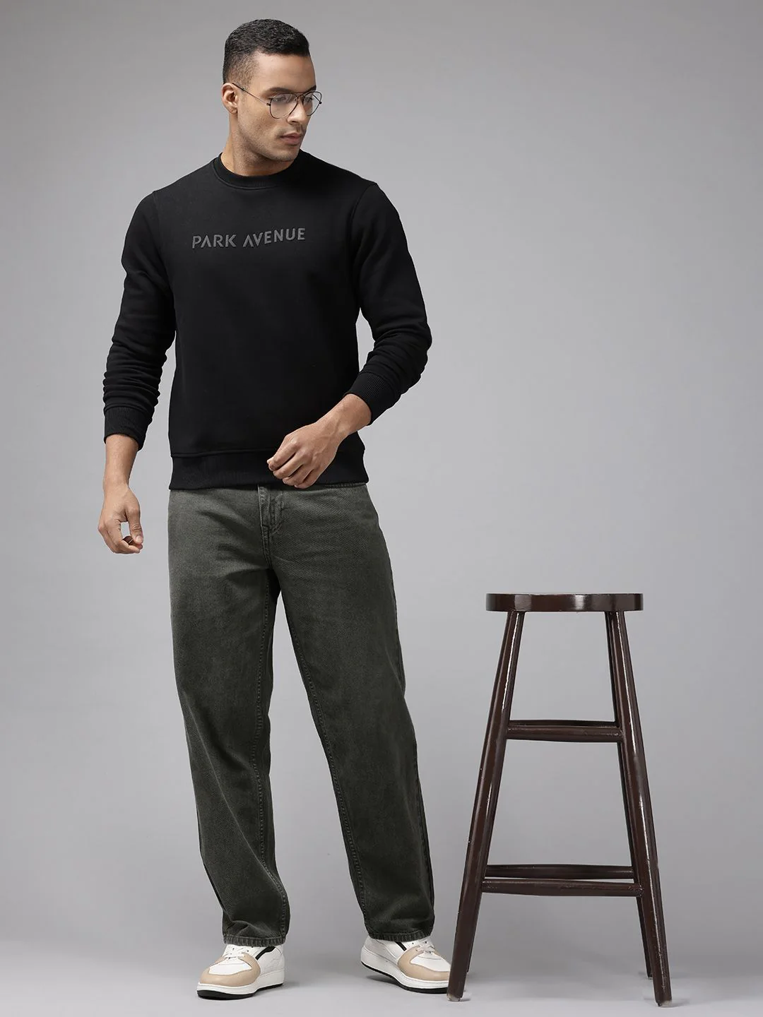 Park Avenue Men Embellished Sweatshirt - Image 4