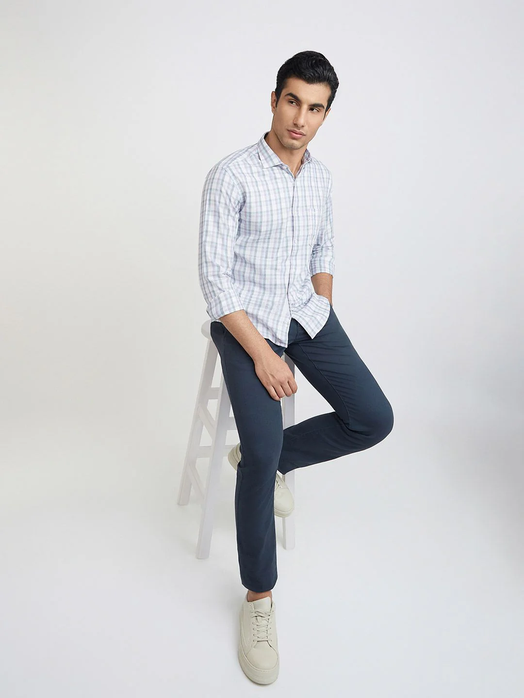 Park Avenue Men Pure Cotton Slim Fit Checked Casual Shirt - Image 6