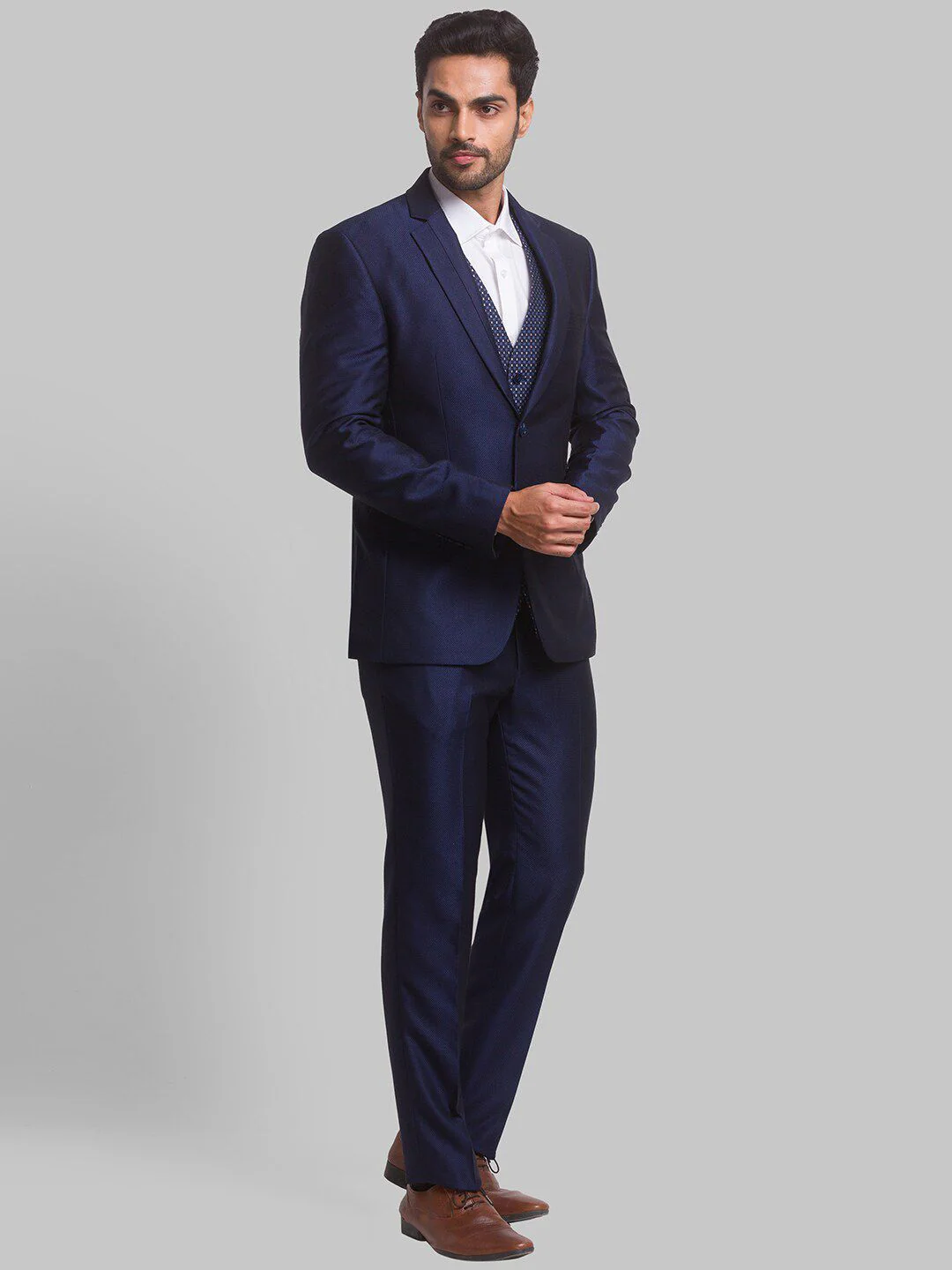 Park Avenue Men Single Breasted Slim Fit 3-Peice Formal Suit - Image 3