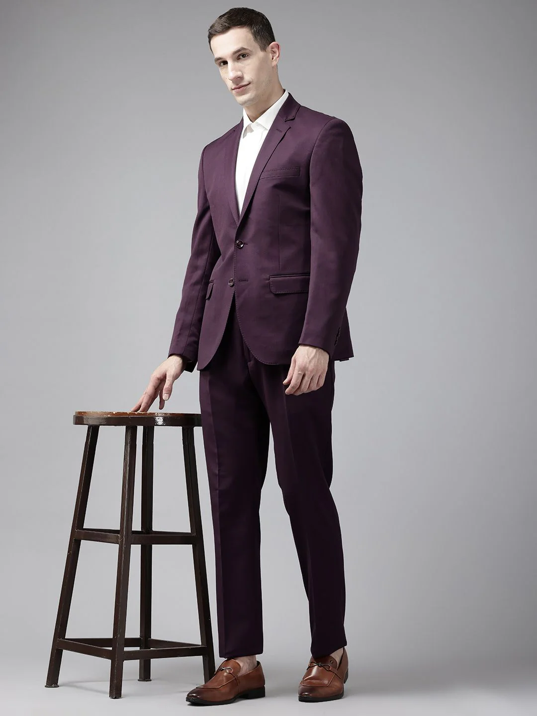 Park Avenue Notched Lapel Collar 2 Piece Formal Suit - Image 6