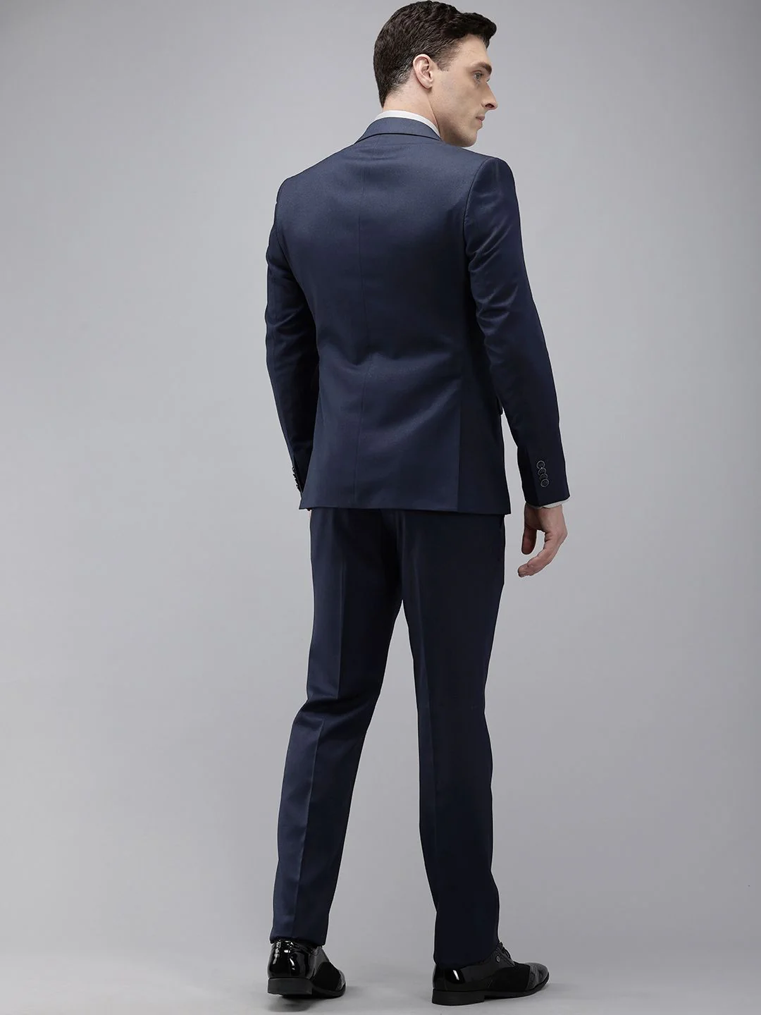 Park Avenue Self Design Single Breasted Super Slim Fit 3-Peice Suit - Image 4