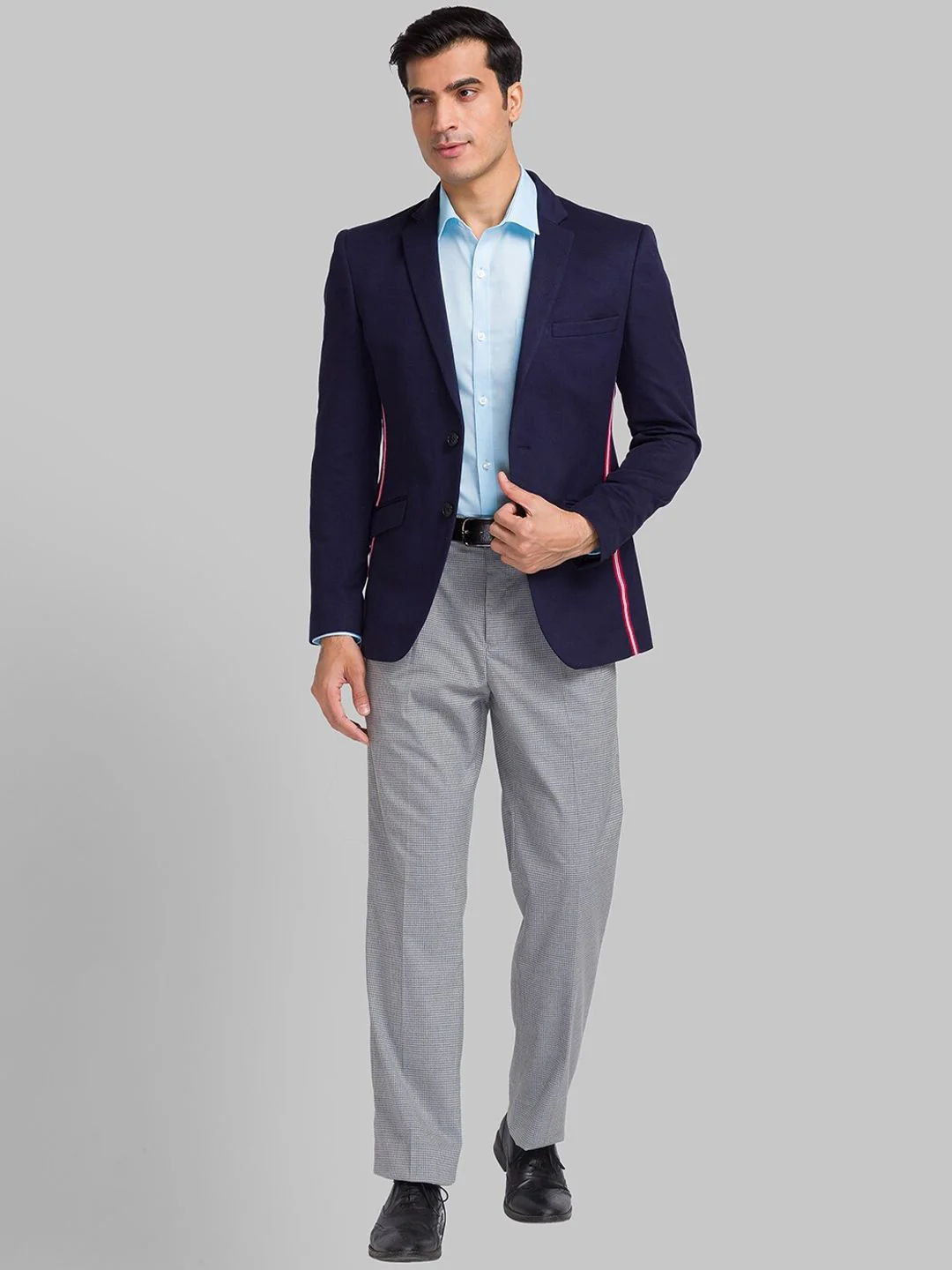 Park Avenue Single Breasted Comfort-Fit Blazer - Image 4