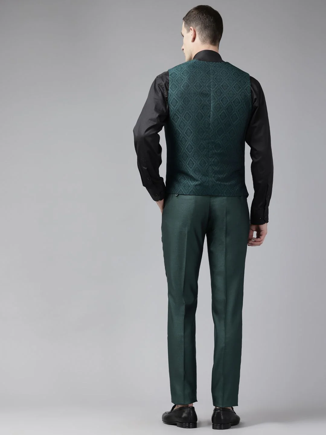 Park Avenue Slim Fit 3 Piece Formal Suit - Image 5