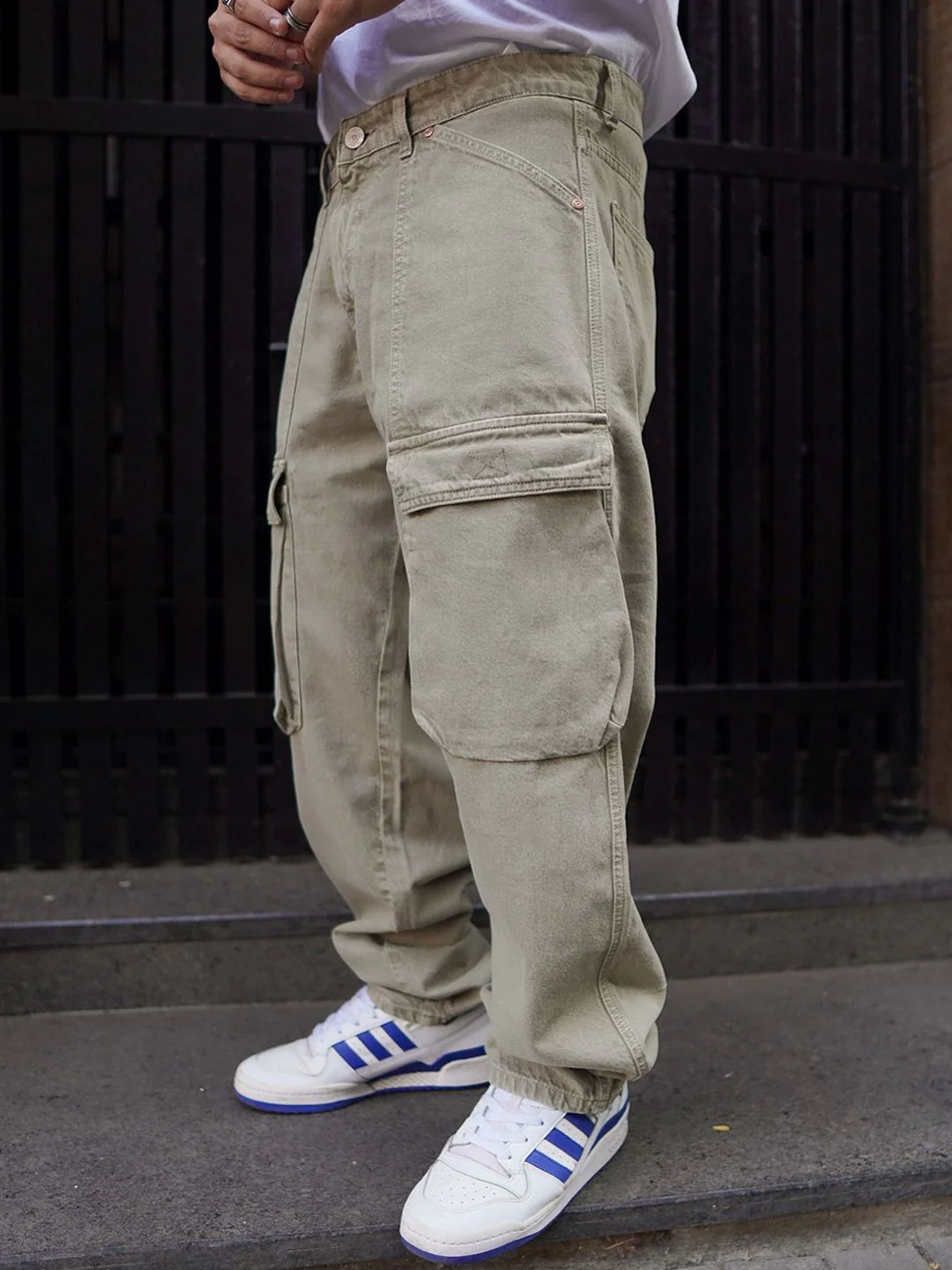 Powerlook Men Boyfriend Baggy Fit Clean Look Cotton Denim Cargo Jeans - Image 5