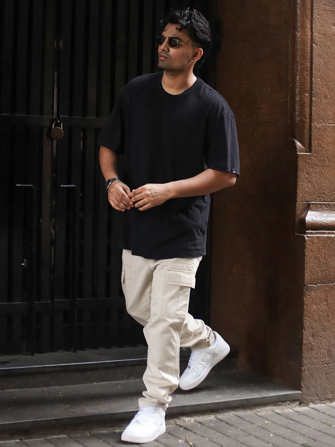 Powerlook Men Mid-Rise Regular Fit Cargos - Image 4