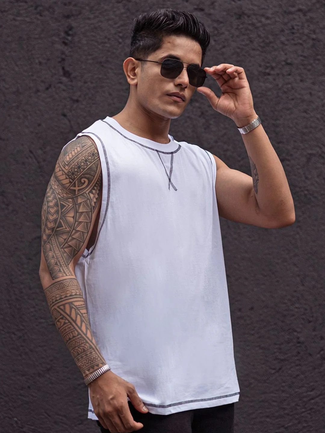 Powerlook Men Solid Round Neck Pure Cotton Oversized T-Shirt - Image 3