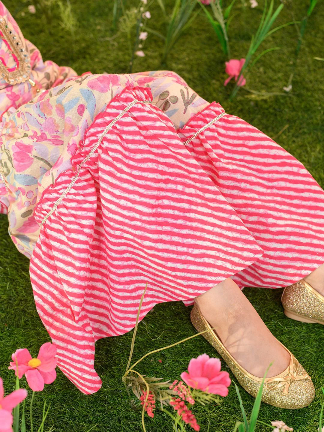 pspeaches Girls Floral Printed Regular Pure Cotton Kurta with Sharara & Dupatta - Image 3