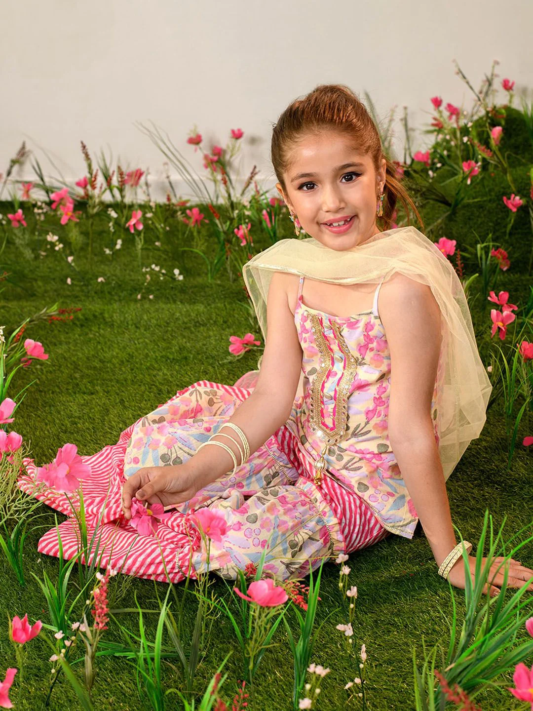 pspeaches Girls Floral Printed Regular Pure Cotton Kurta with Sharara & Dupatta - Image 4