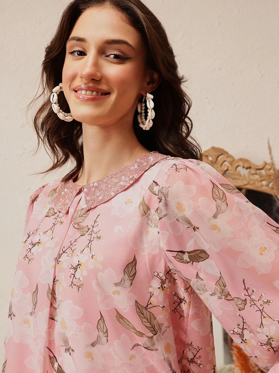 QUIERO Women Floral Printed Peter Pan Collar Top - Image 3