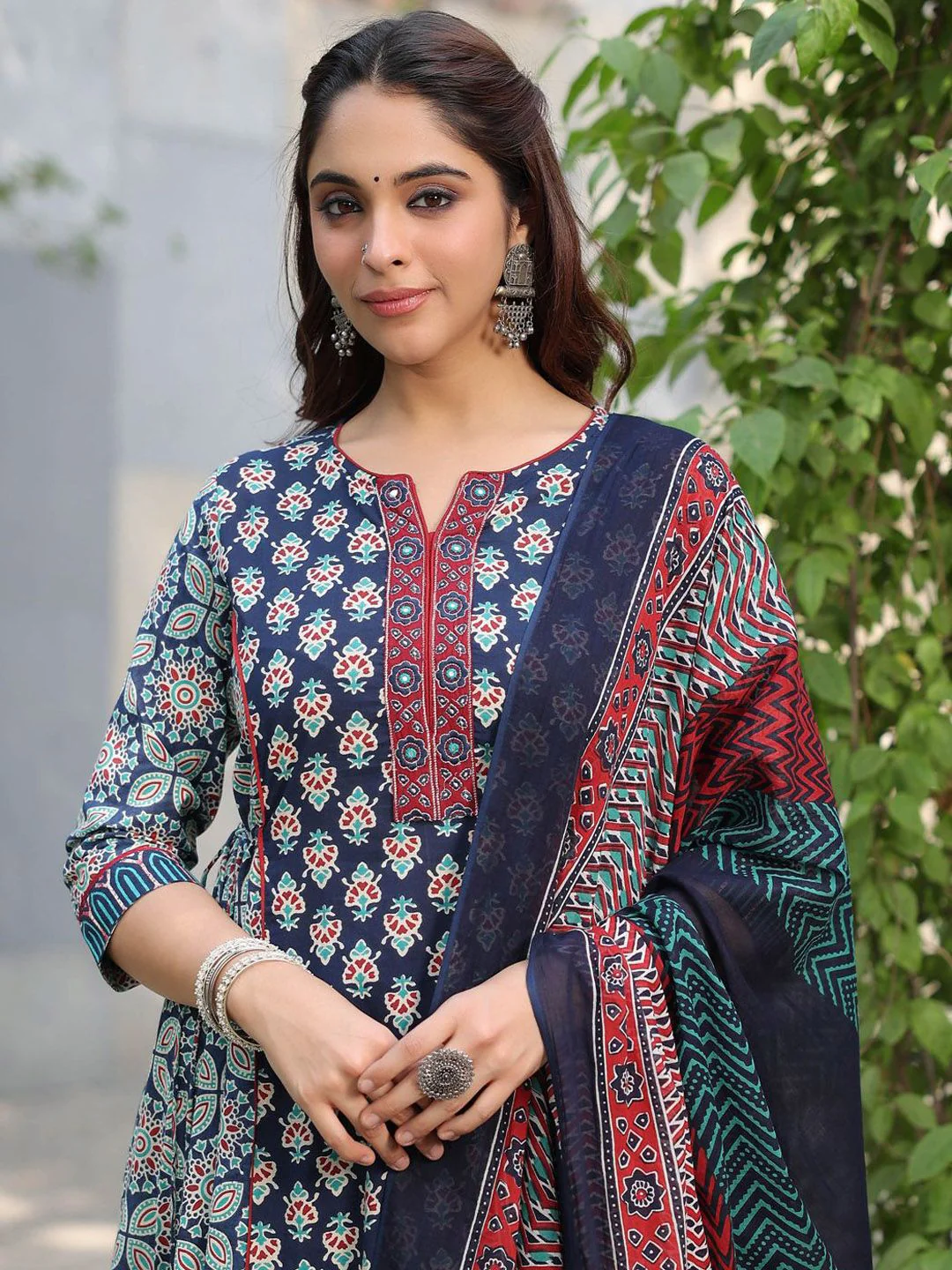 Rain & Rainbow Women Ethnic Motifs Printed Regular Beads and Stones Pure Cotton Kurta with Trousers & With - Image 2