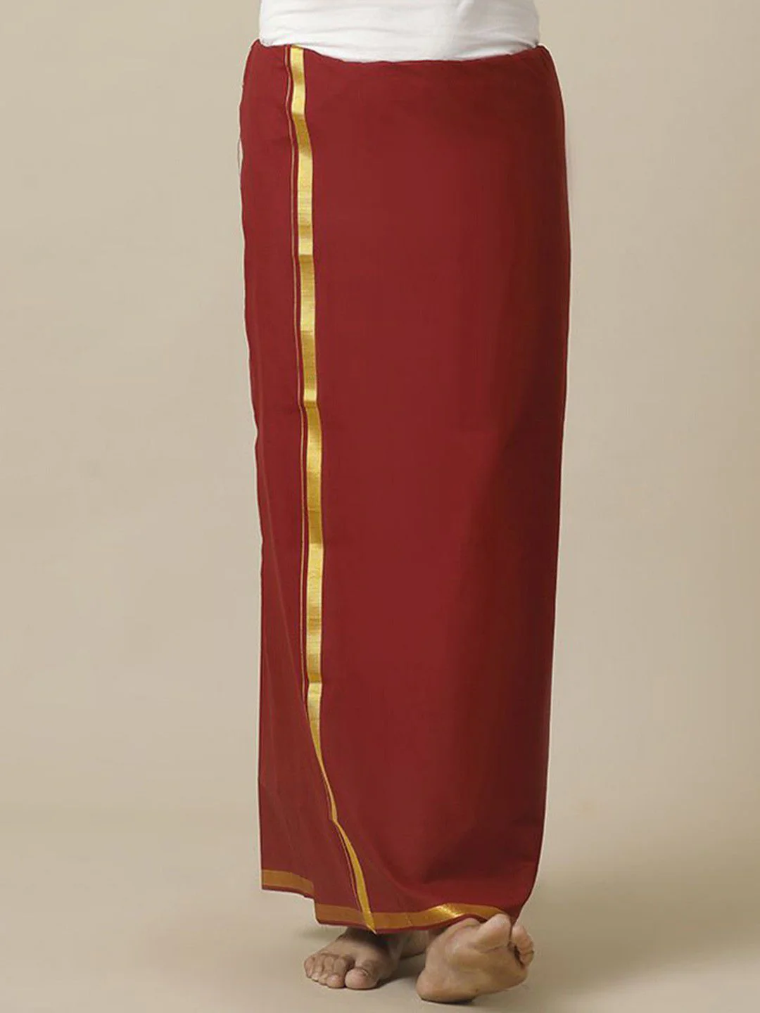 Ramraj Men Cotton Maroon Solid Devotional Gold Jari Border Single Layer Dhoti - Image 3