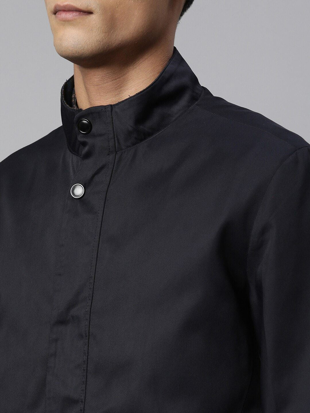 RARE RABBIT Men Berry Tailored Fit Lightweight Jacket - Image 5