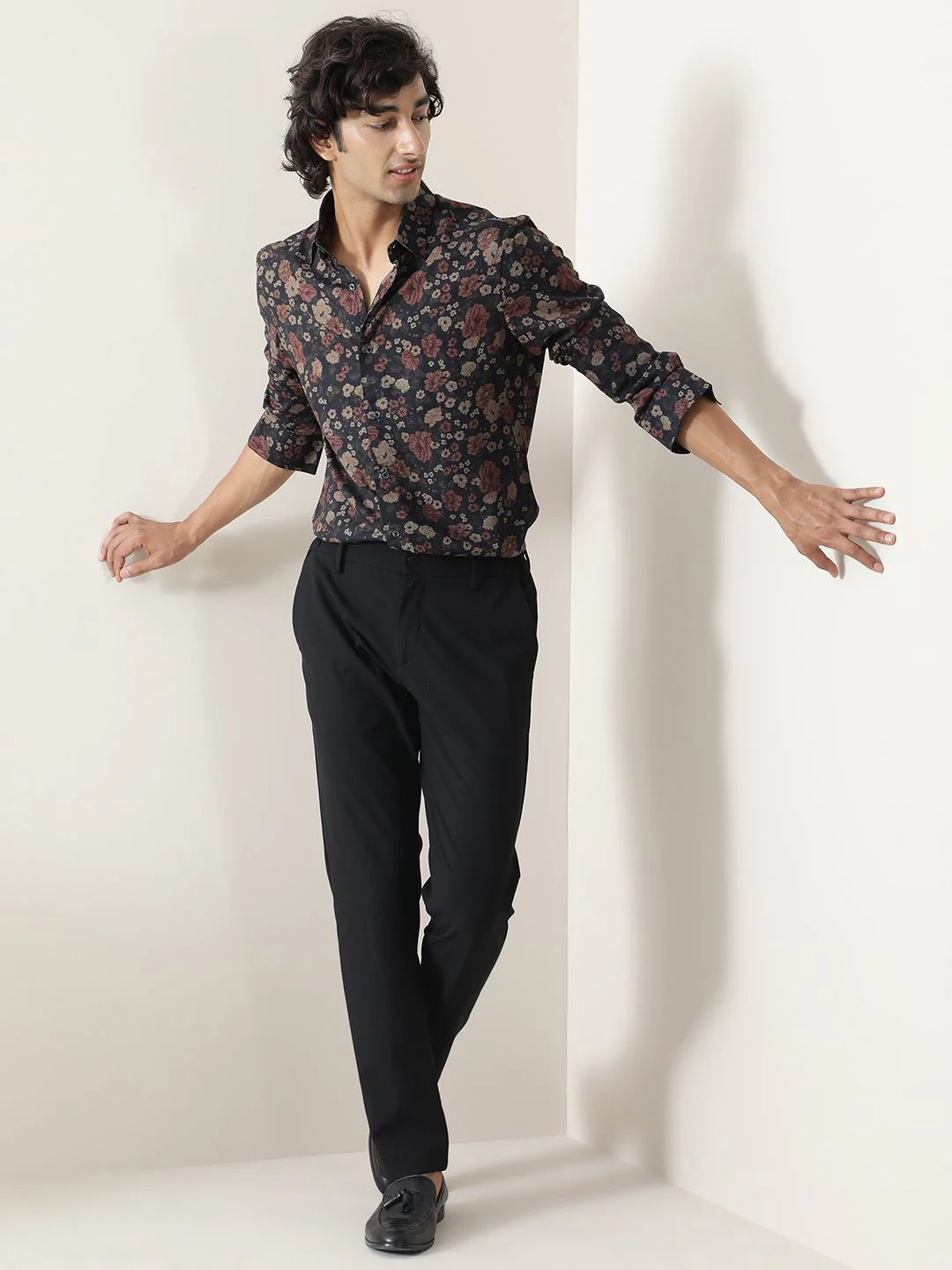 RARE RABBIT Men Comfort Floral Printed Casual Shirt - Image 4