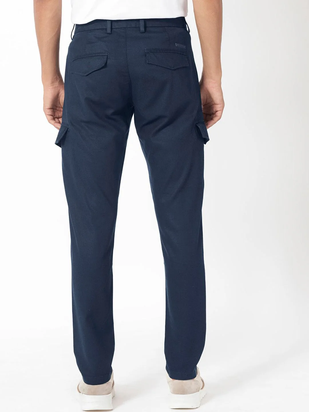 RARE RABBIT Men Curo Slim Fit Mid-Rise Plain Cotton Cargo Trouser - Image 5