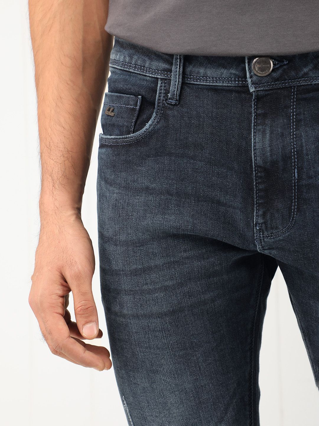 RARE RABBIT Men Lormes Slim Fit Cotton Jeans - Image 7