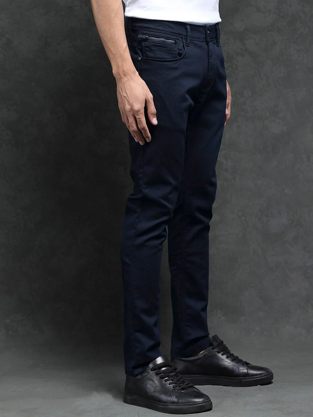 RARE RABBIT Men Saton Slim Fit Cotton Jeans - Image 3