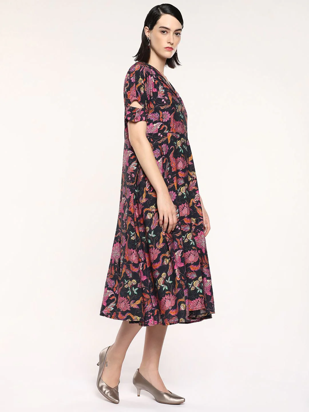 RAREISM Floral Printed Short Sleeves A-Line Midi Dress - Image 3