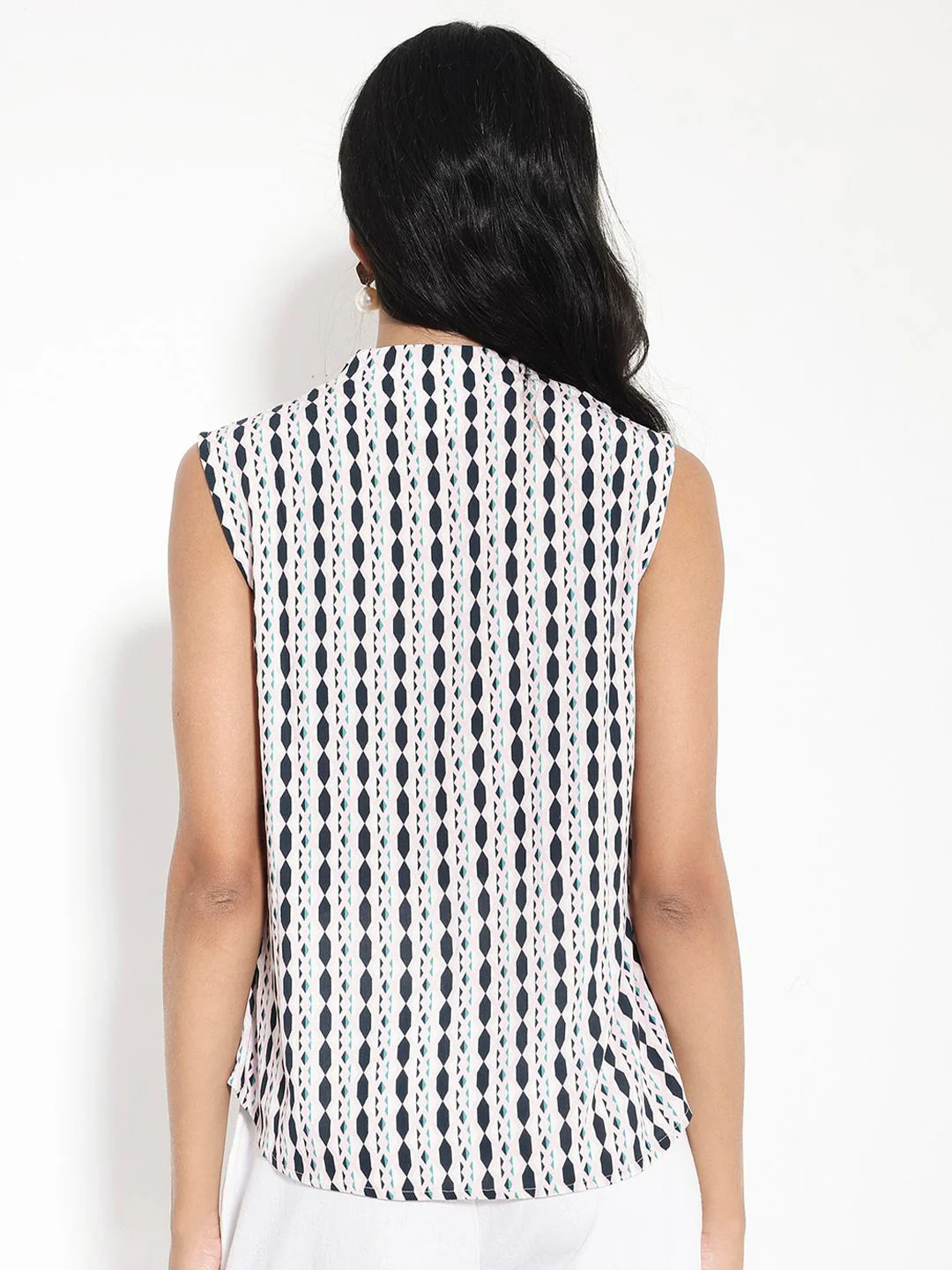 RAREISM Geometric Printed V-Neck Cotton Top - Image 4