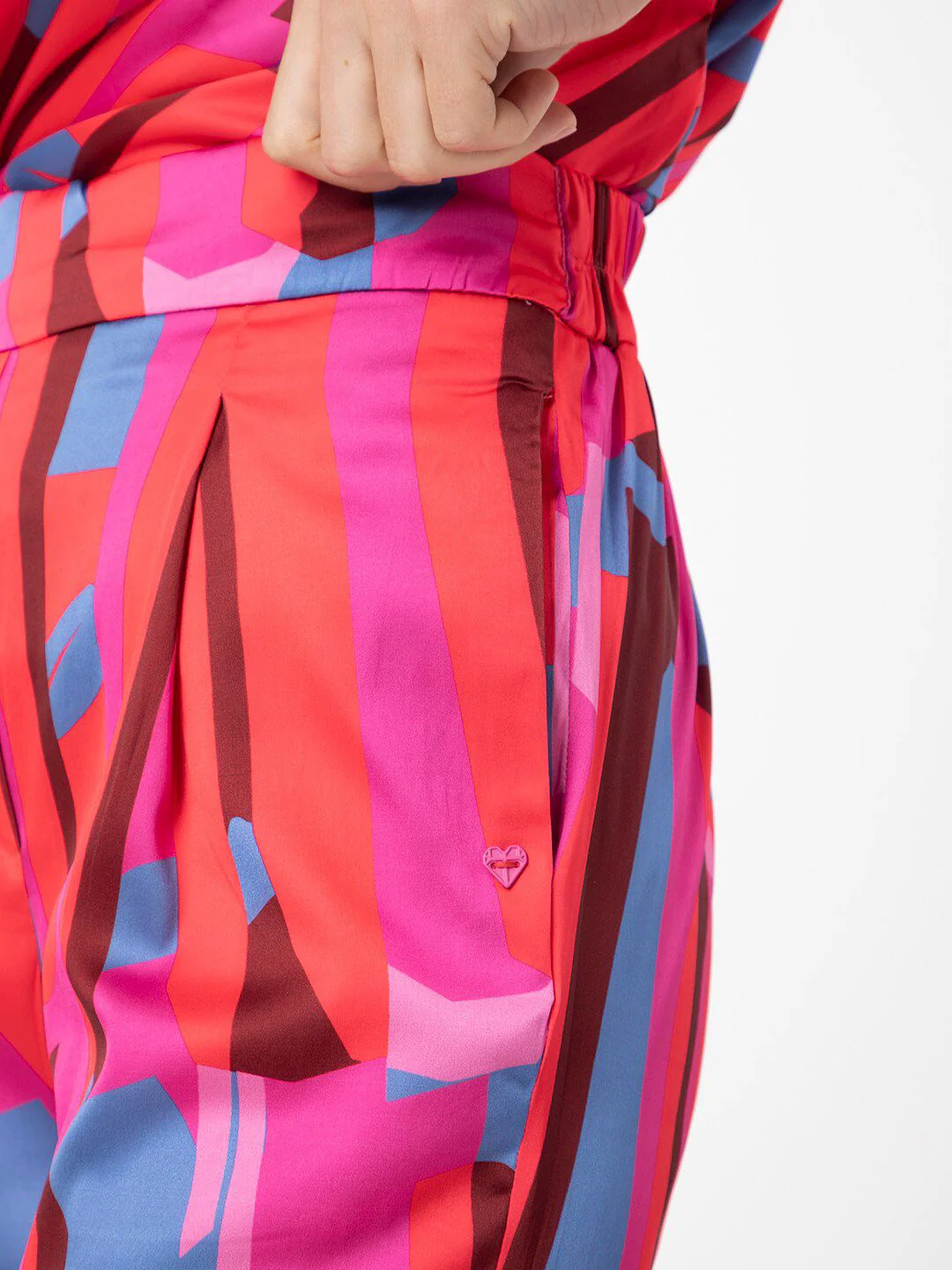 RAREISM Printed Satin Pleated Trousers - Image 7