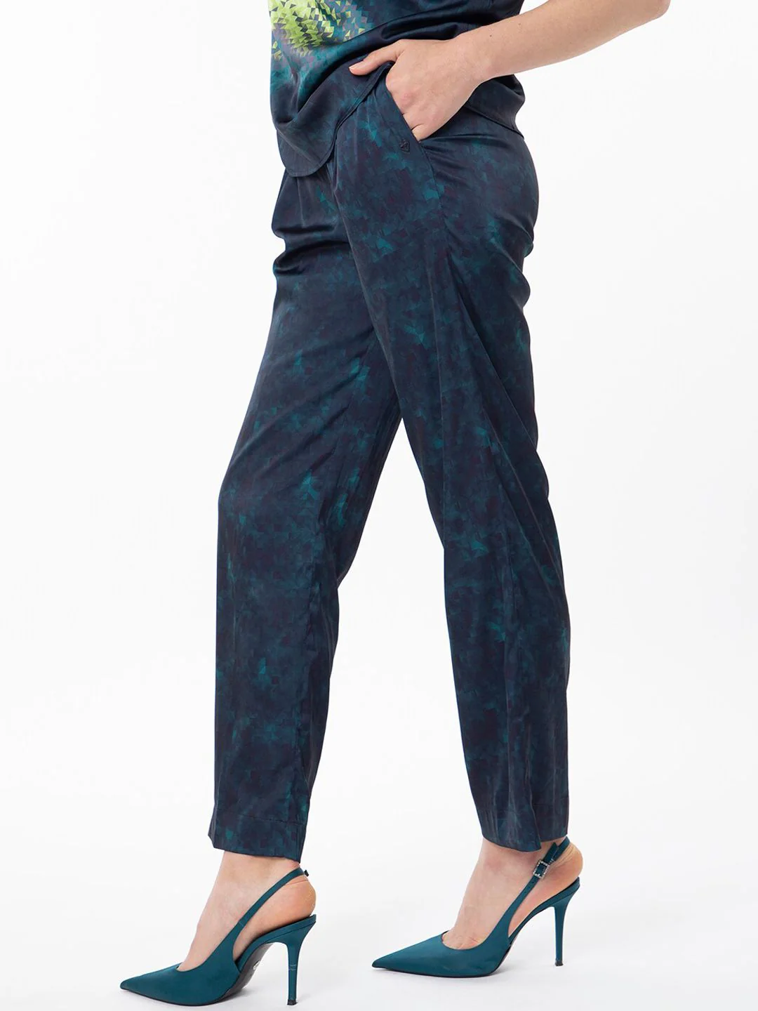 RAREISM Women Abstract Printed Slim Fit Satin Trousers - Image 6