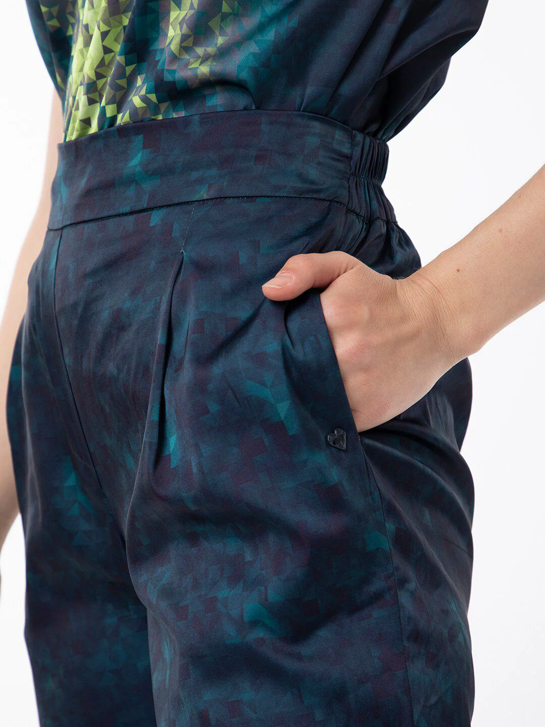 RAREISM Women Abstract Printed Slim Fit Satin Trousers - Image 7