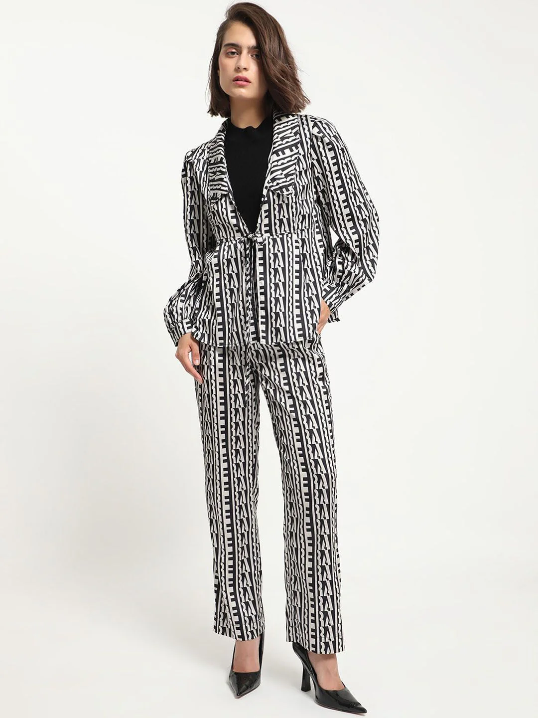 RAREISM Women Geometric Printed Trousers - Image 5