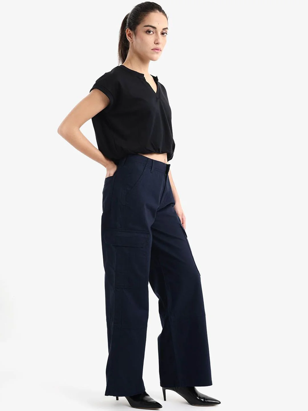 RAREISM Women Loose Fit High-Rise Cargos Trousers - Image 4