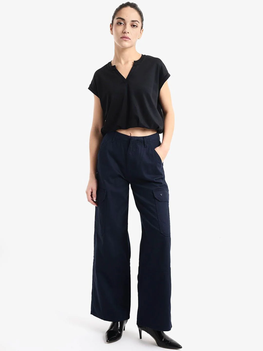 RAREISM Women Loose Fit High-Rise Cargos Trousers - Image 5