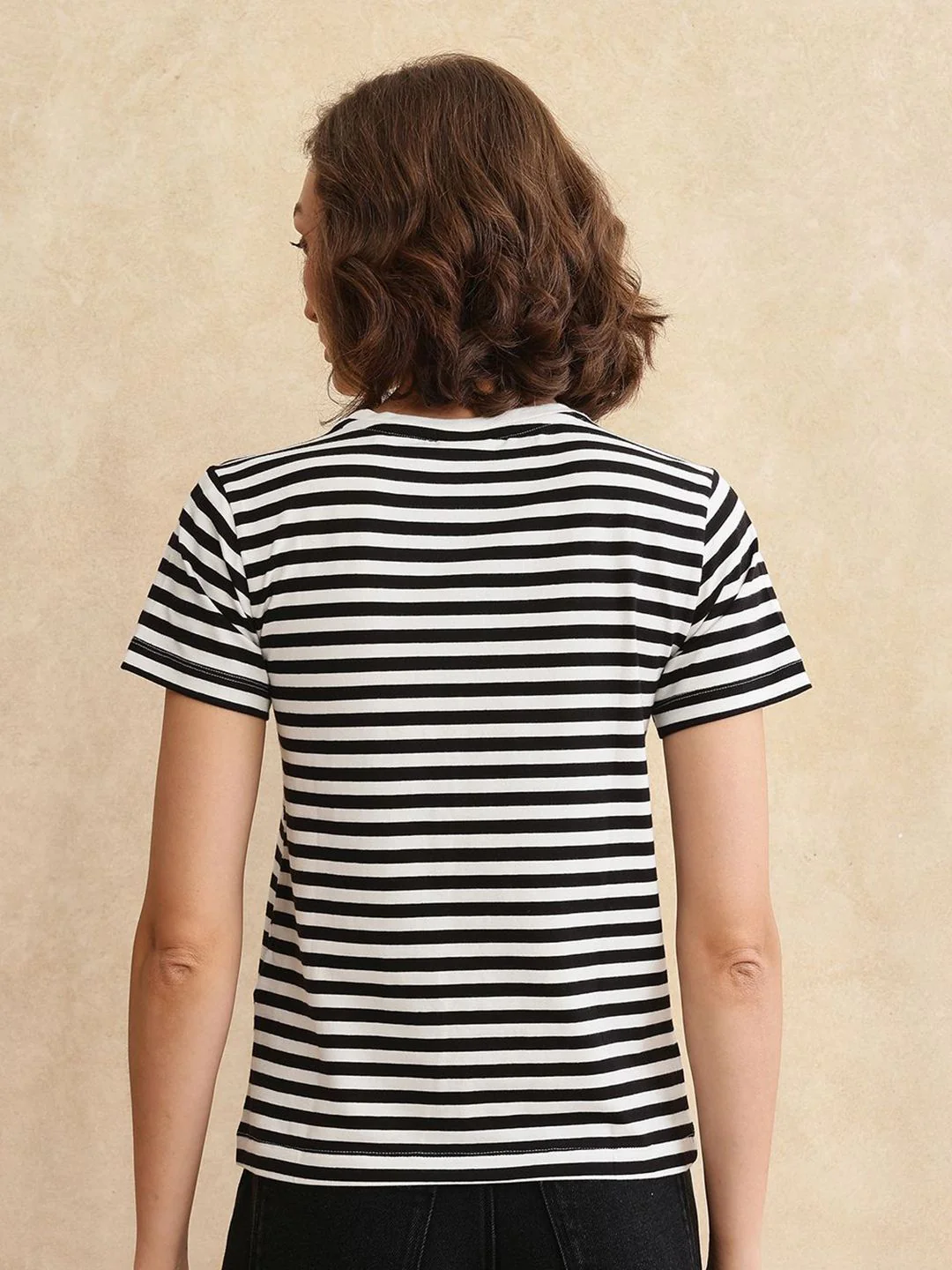 RAREISM Women Printed Pockets T-shirt - Image 4
