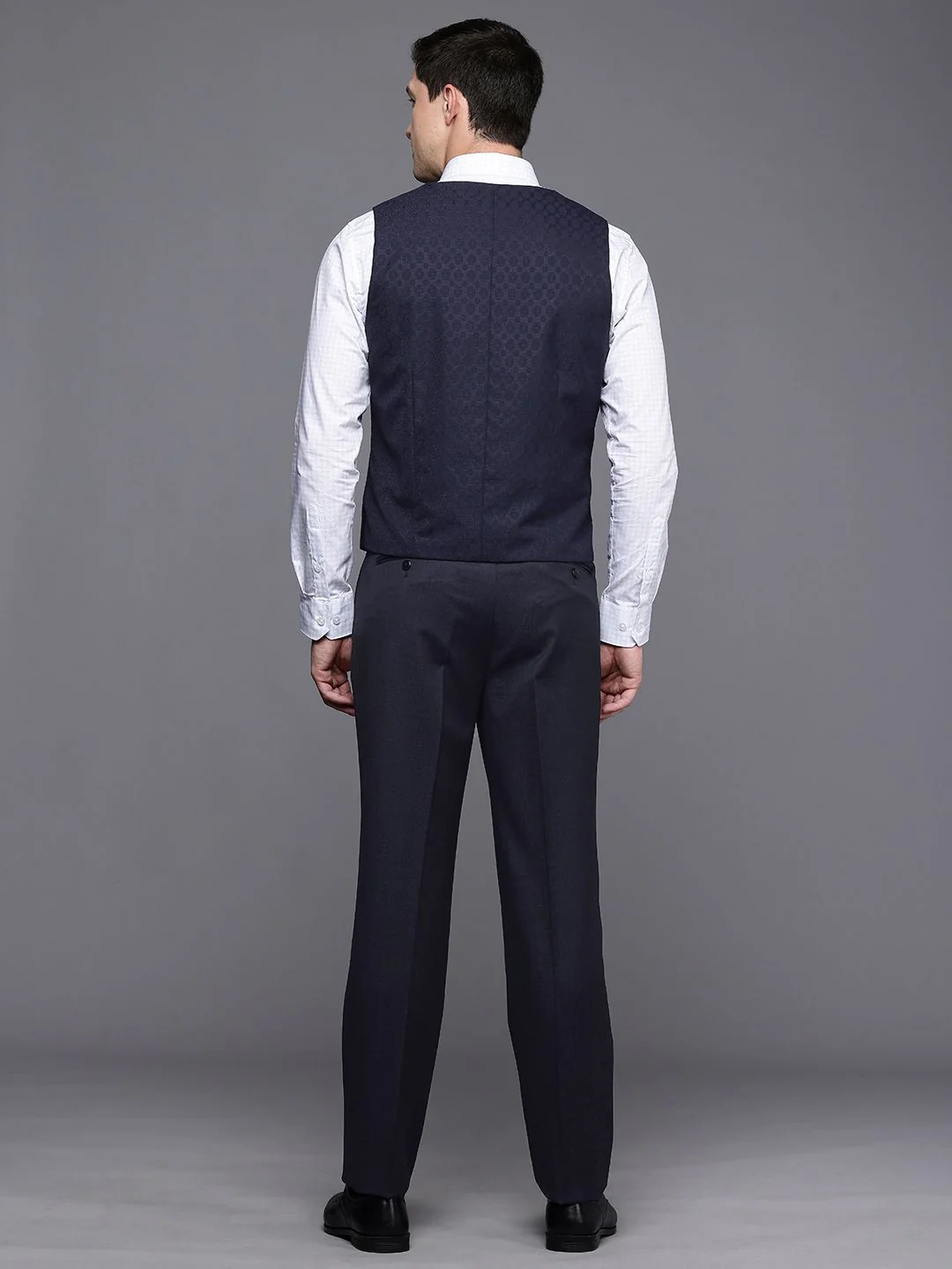 Raymond Contemporary Fit 3 Piece Party Suit - Image 3