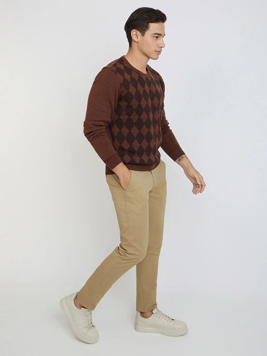 Raymond Men Brown & Black Geometric Patterned Pullover - Image 6