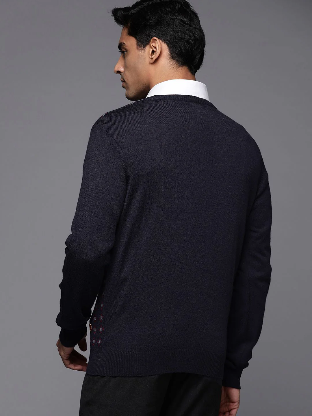 Raymond Men Navy Blue Geometric Pullover - Image 5