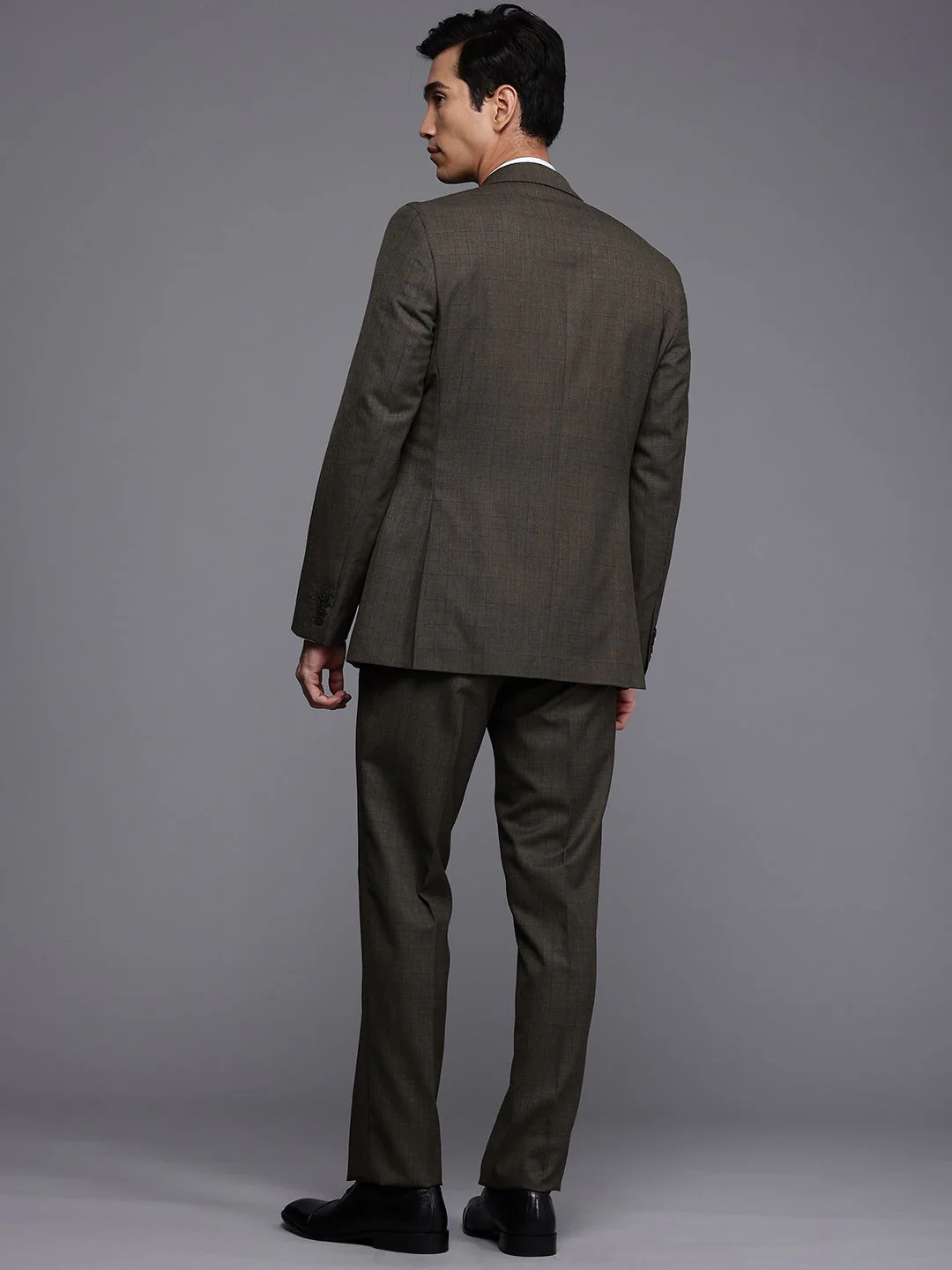 Raymond Self Design Notched Lapel Single-Breasted Formal 2 Piece Suits - Image 6